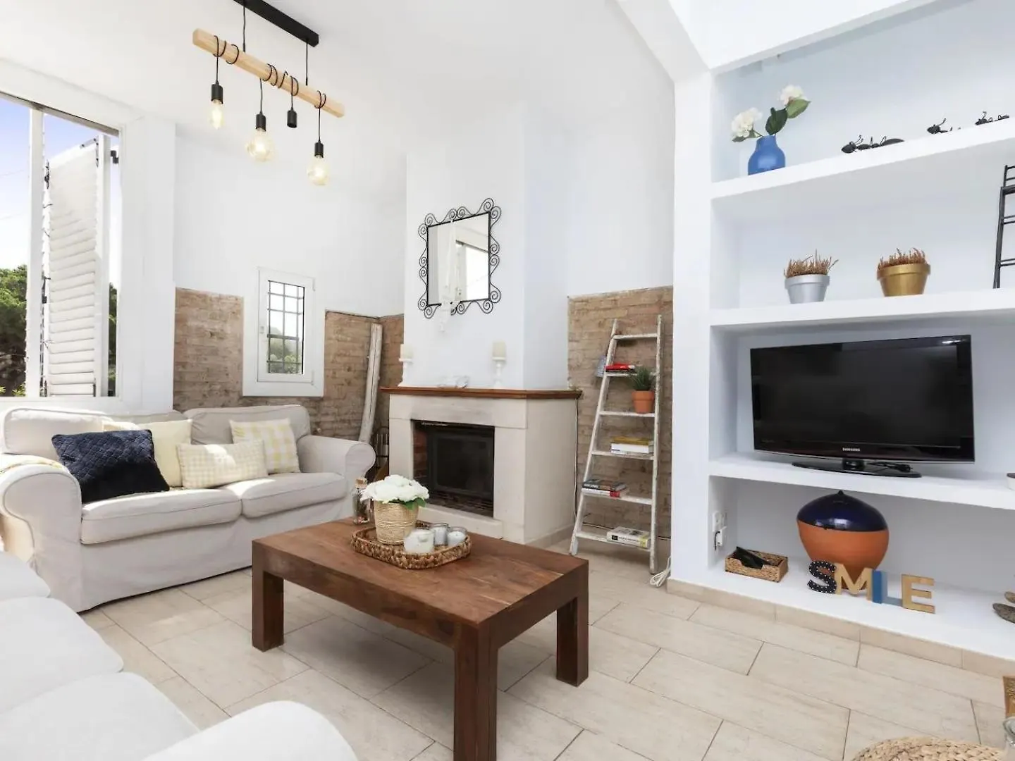 Casa Canyet Con Piscina A Un Paso De Barcelona Y La Playa Badalona Holiday home
